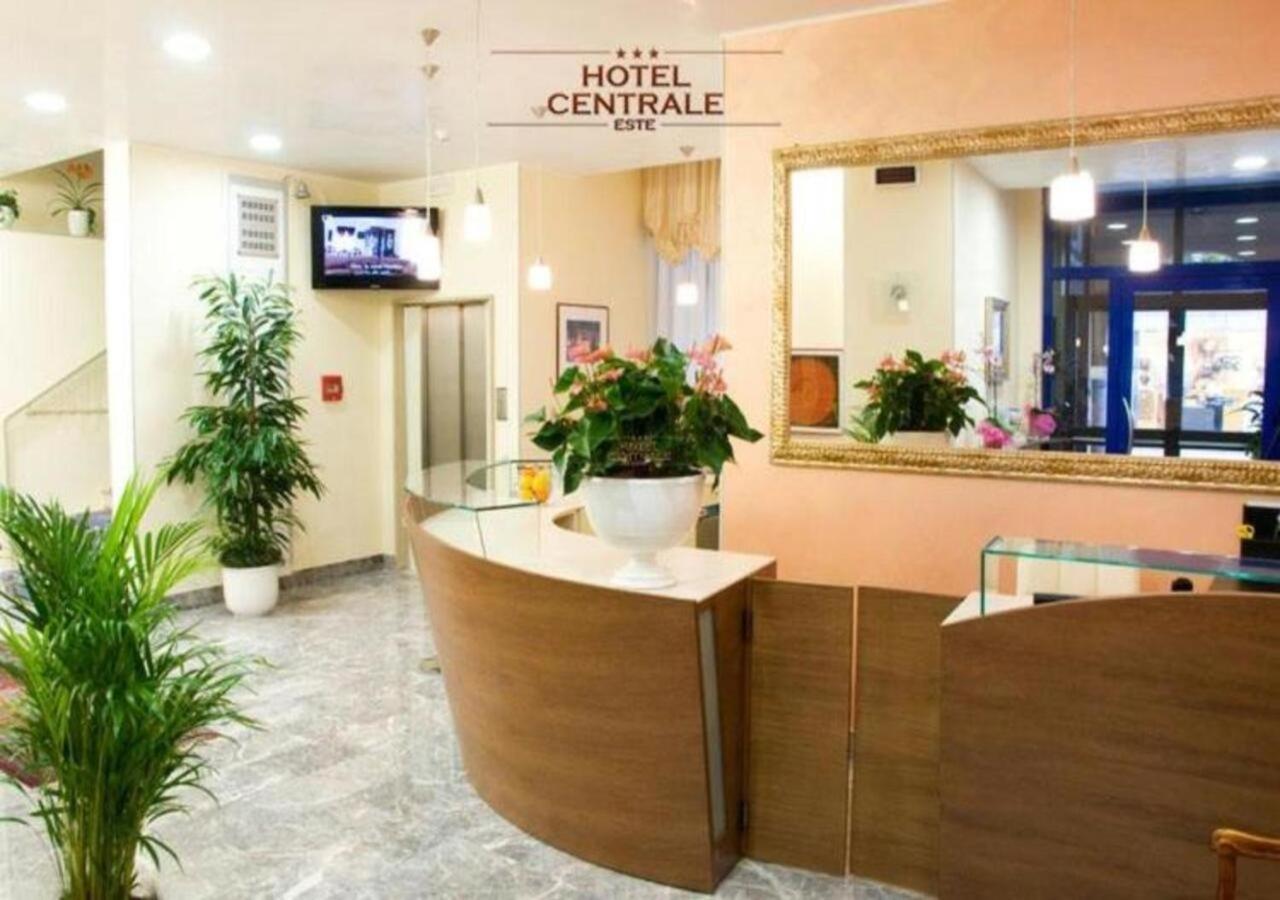 Hotel Centrale エステ エクステリア 写真