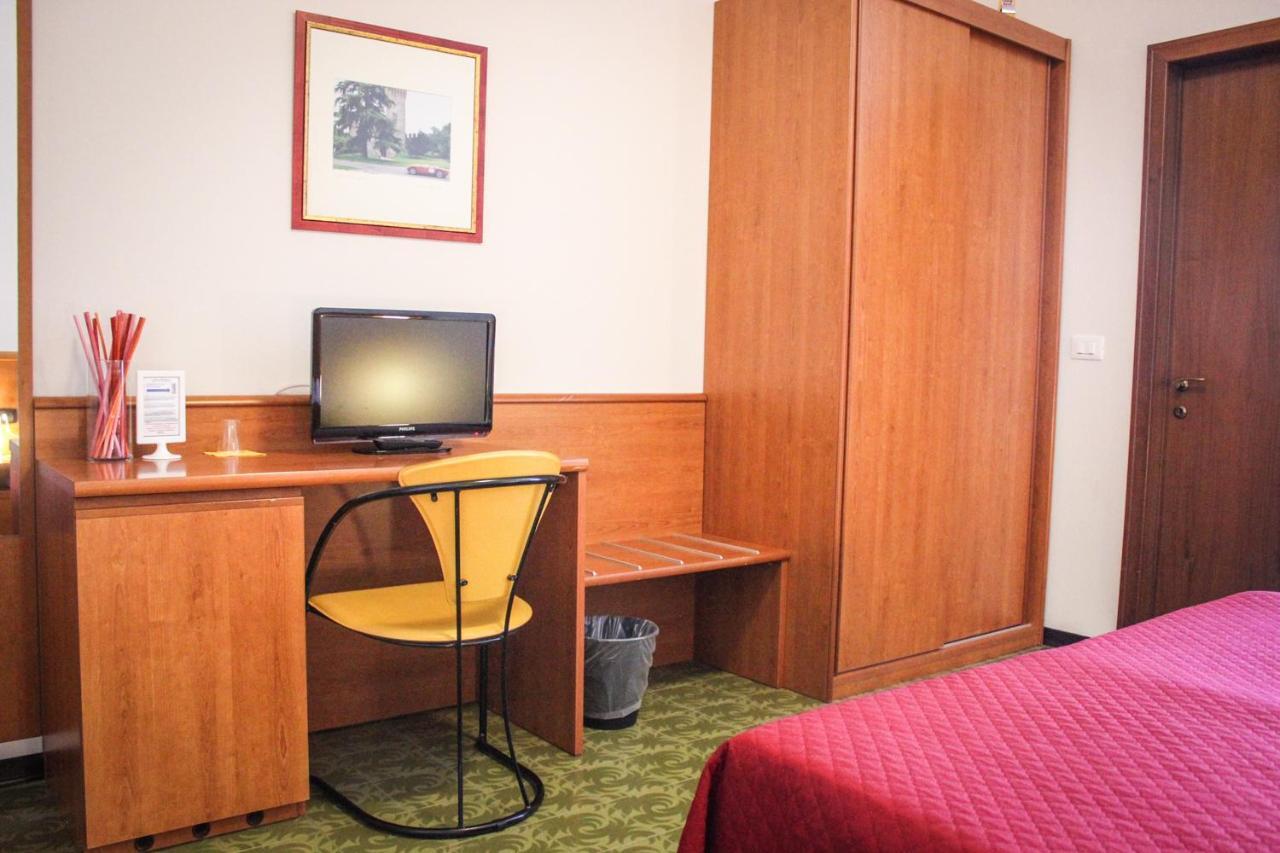 Hotel Centrale エステ エクステリア 写真